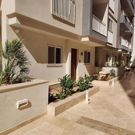 The Palm Court Appartement St. Paul's Bay Buitenkant foto