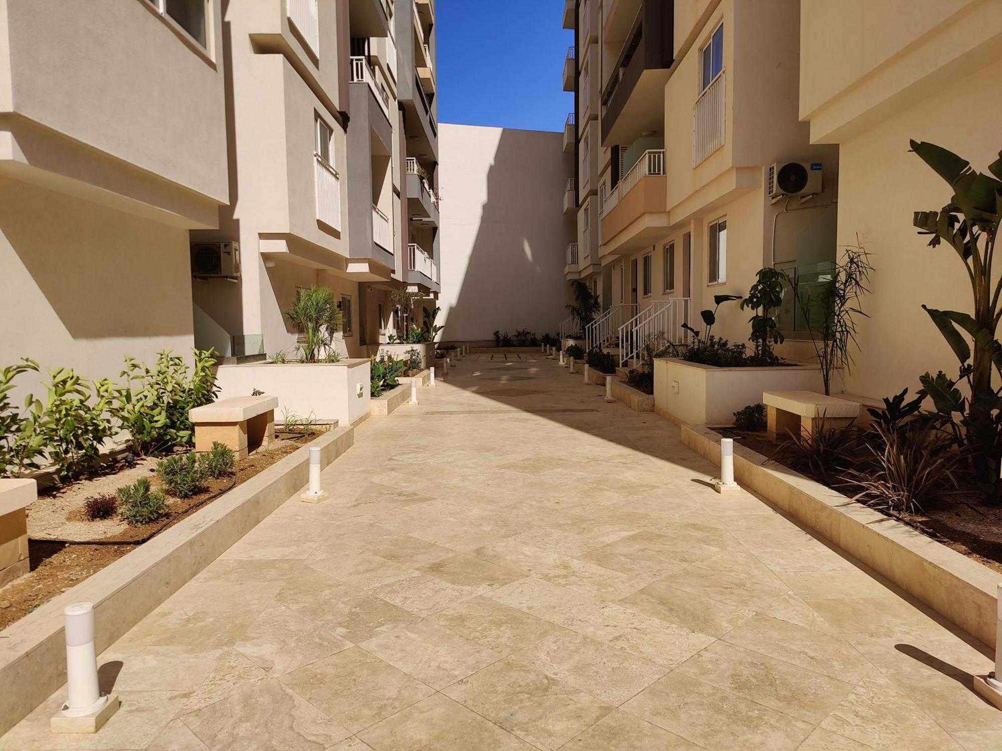 The Palm Court Appartement St. Paul's Bay Buitenkant foto